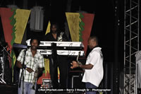 DSC_5960.jpg (88,543 bytes)